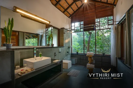 luxury honeymoon villa resorts in Wayanad